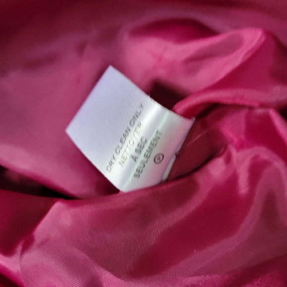 Calvin Klein Aline skirt. Size 2. Mauve. - Picture 5 of 5